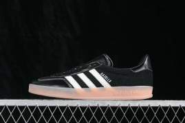 Picture of Adidas Gazelle _SKUfw23687054083525176fw